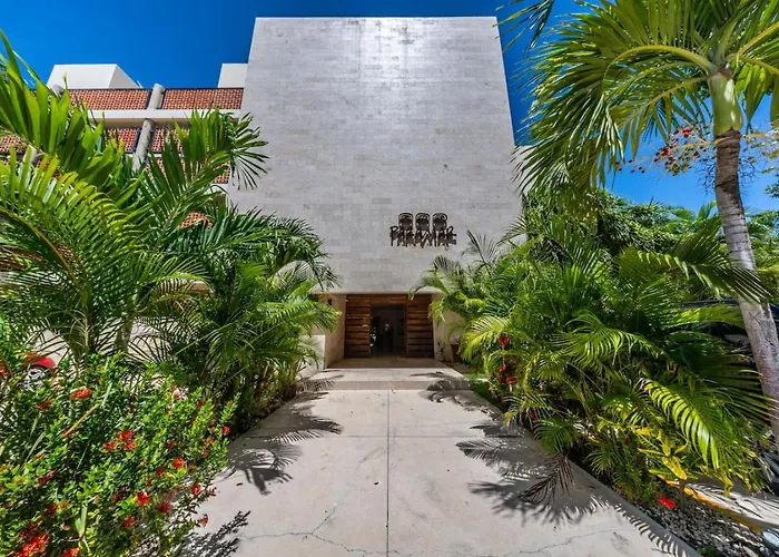 Spacious 2br With Pool And Private Balcony